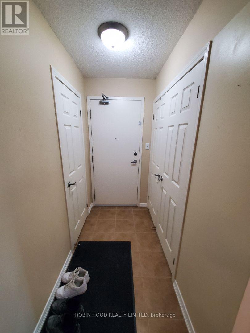 101 - 136 Aspen Springs Drive, Clarington, Ontario  L1C 0H2 - Photo 2 - E12947114