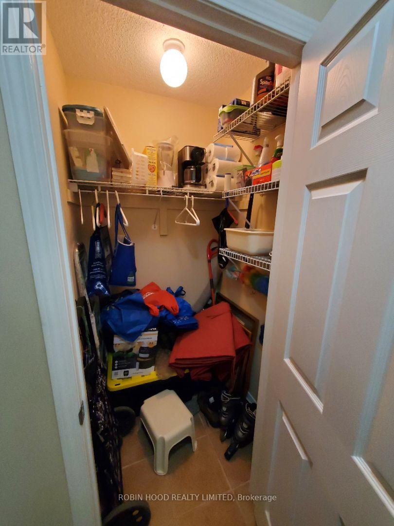 101 - 136 Aspen Springs Drive, Clarington, Ontario  L1C 0H2 - Photo 4 - E12947114