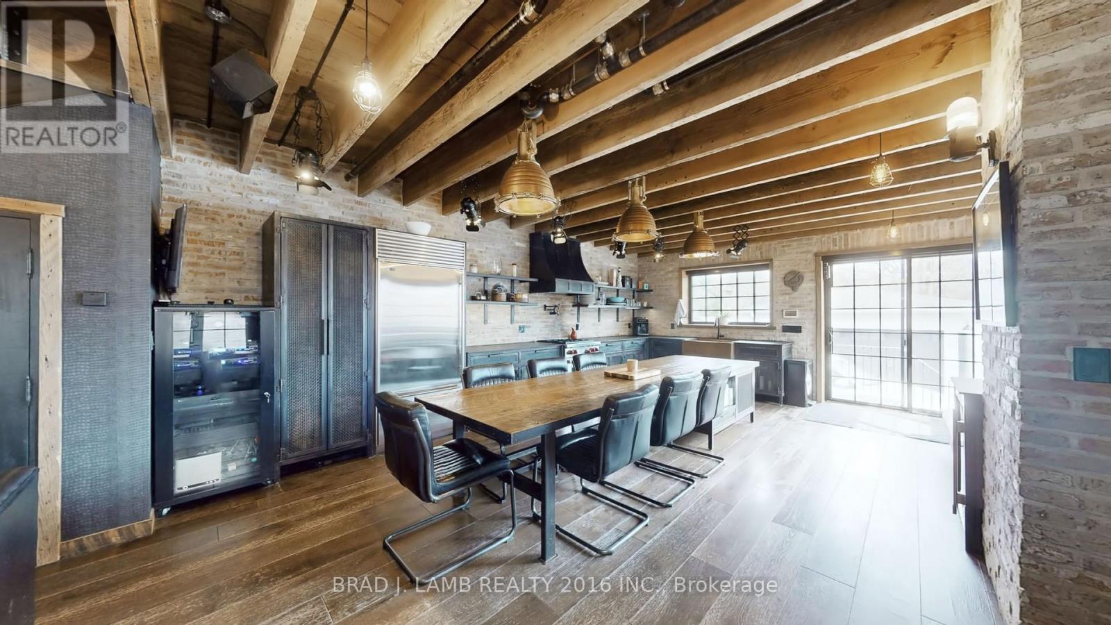 111 Woodbine Avenue, Toronto, Ontario  M4L 3P1 - Photo 6 - E12947180