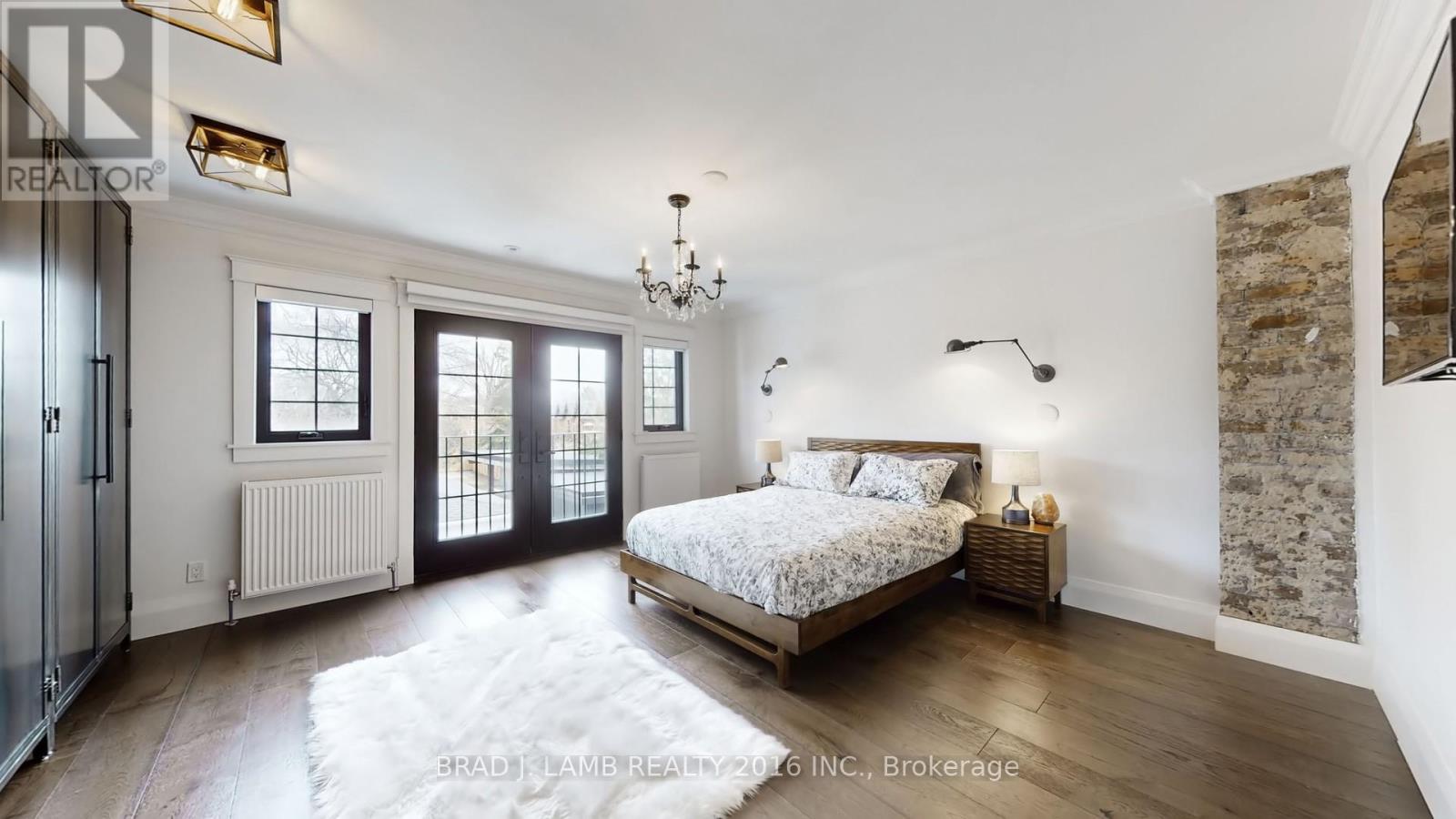 111 Woodbine Avenue, Toronto, Ontario  M4L 3P1 - Photo 7 - E12947180