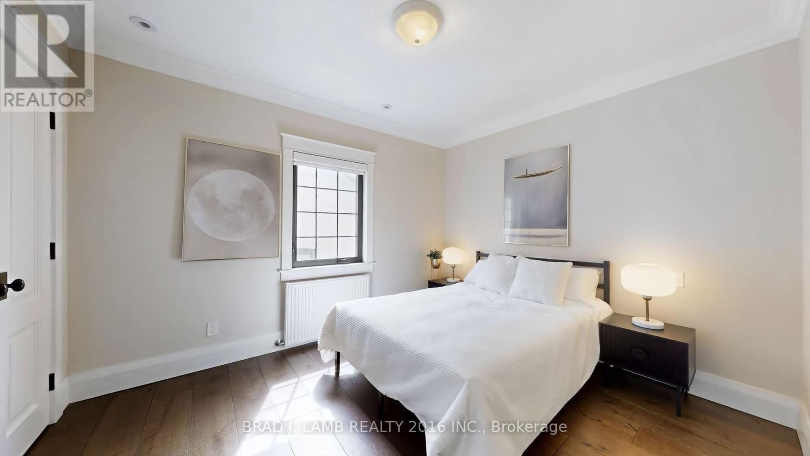 111 Woodbine Avenue, Toronto, Ontario  M4L 3P1 - Photo 9 - E12947180