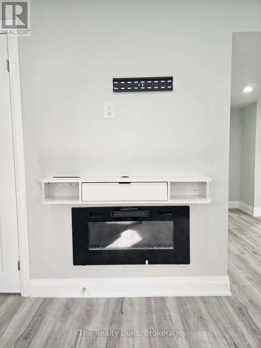 Basement - 1869 Narcissus Gardens, Pickering, Ontario  L1X 2R2 - Photo 6 - E12947250