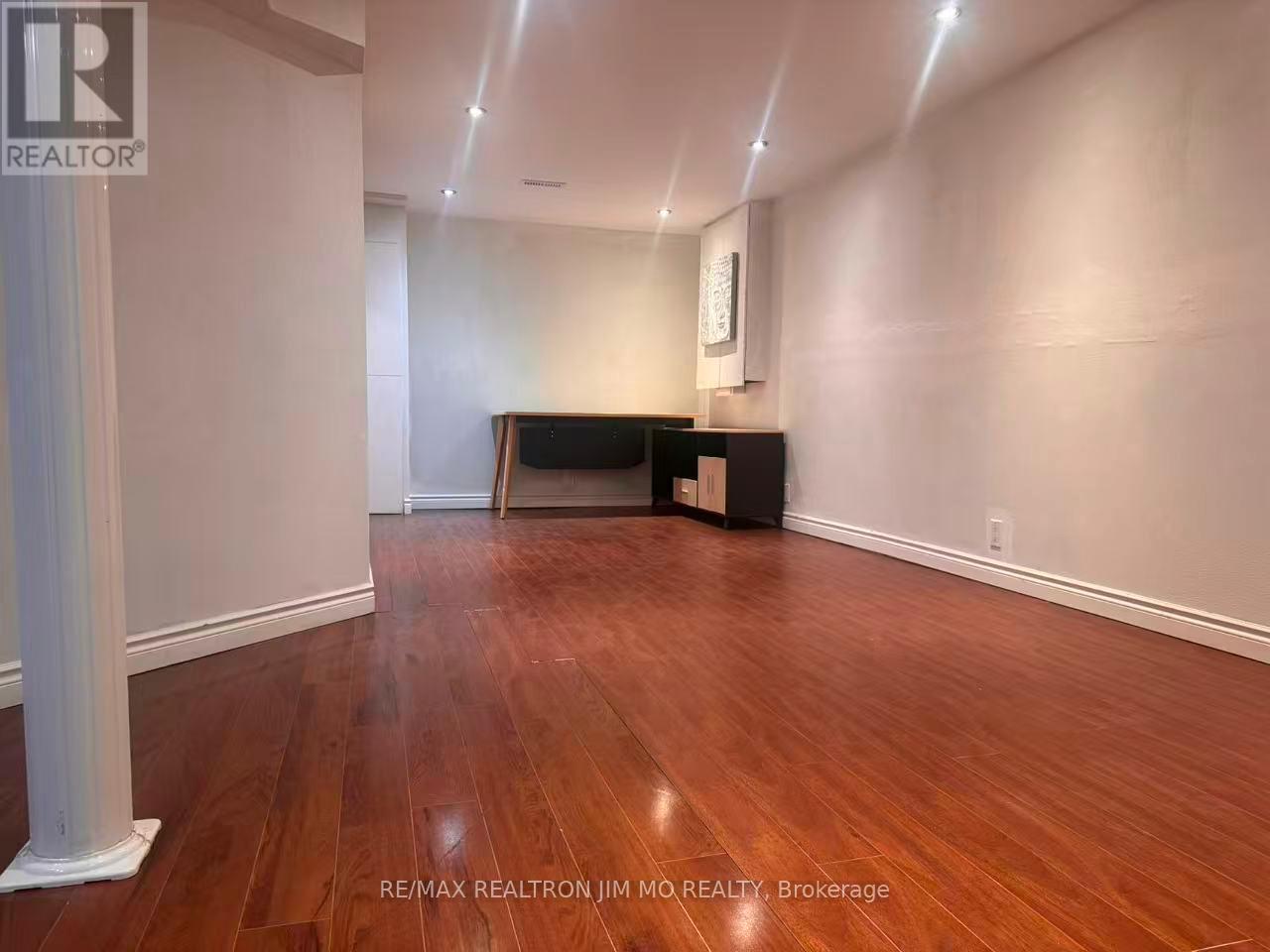 34 Ponymill Drive, Toronto, Ontario  M1V 2Y1 - Photo 14 - E12947254