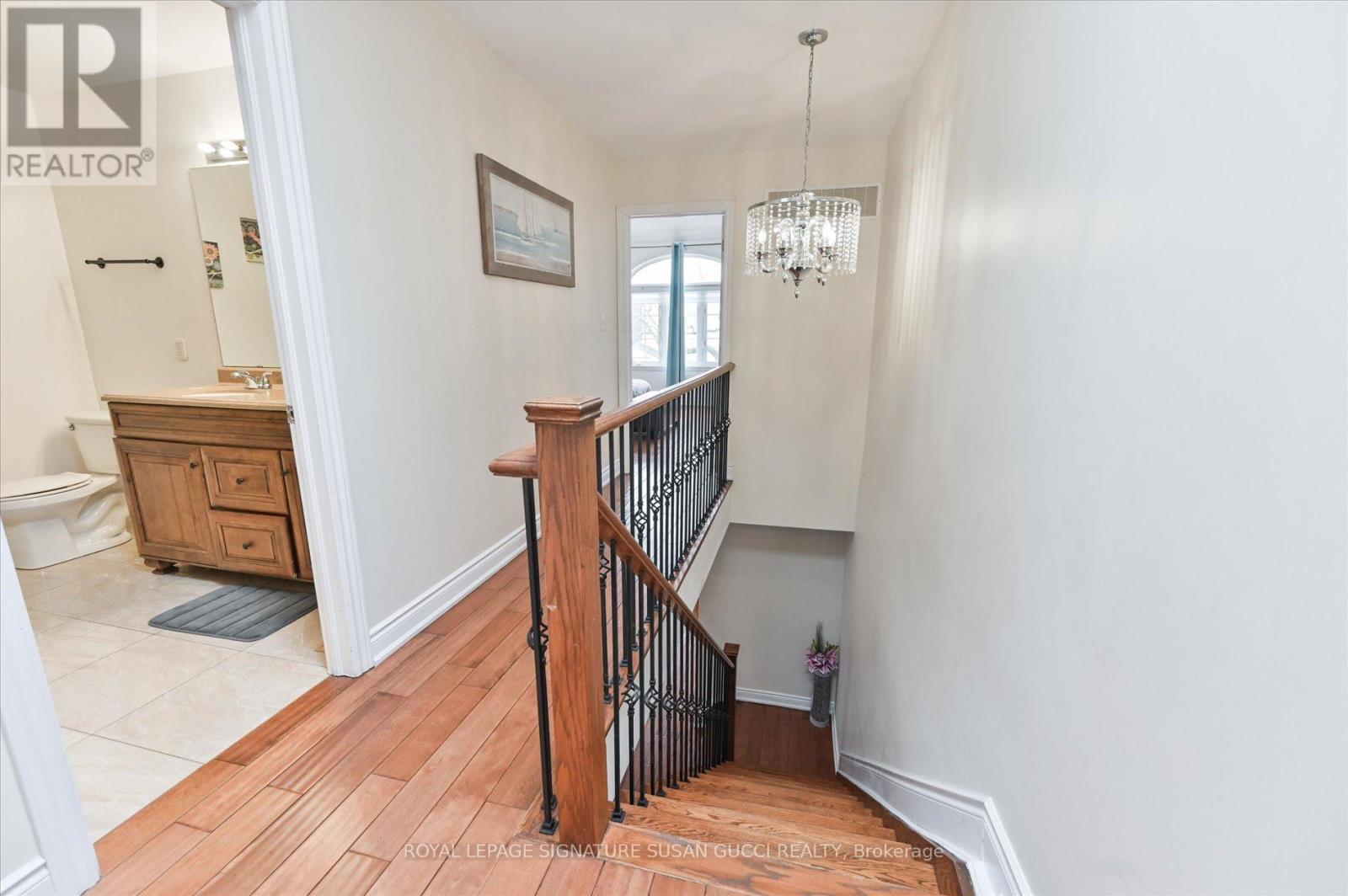 838 Sammon Avenue, Toronto, Ontario  M4C 2E8 - Photo 22 - E12947298