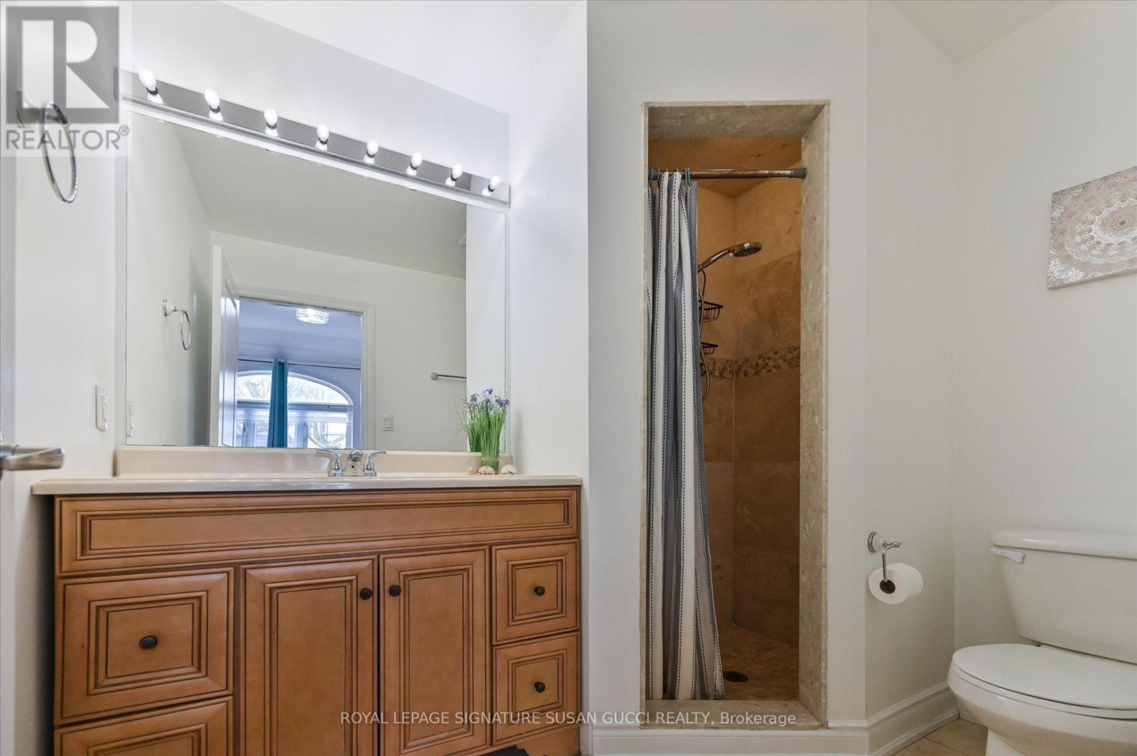 838 Sammon Avenue, Toronto, Ontario  M4C 2E8 - Photo 26 - E12947298