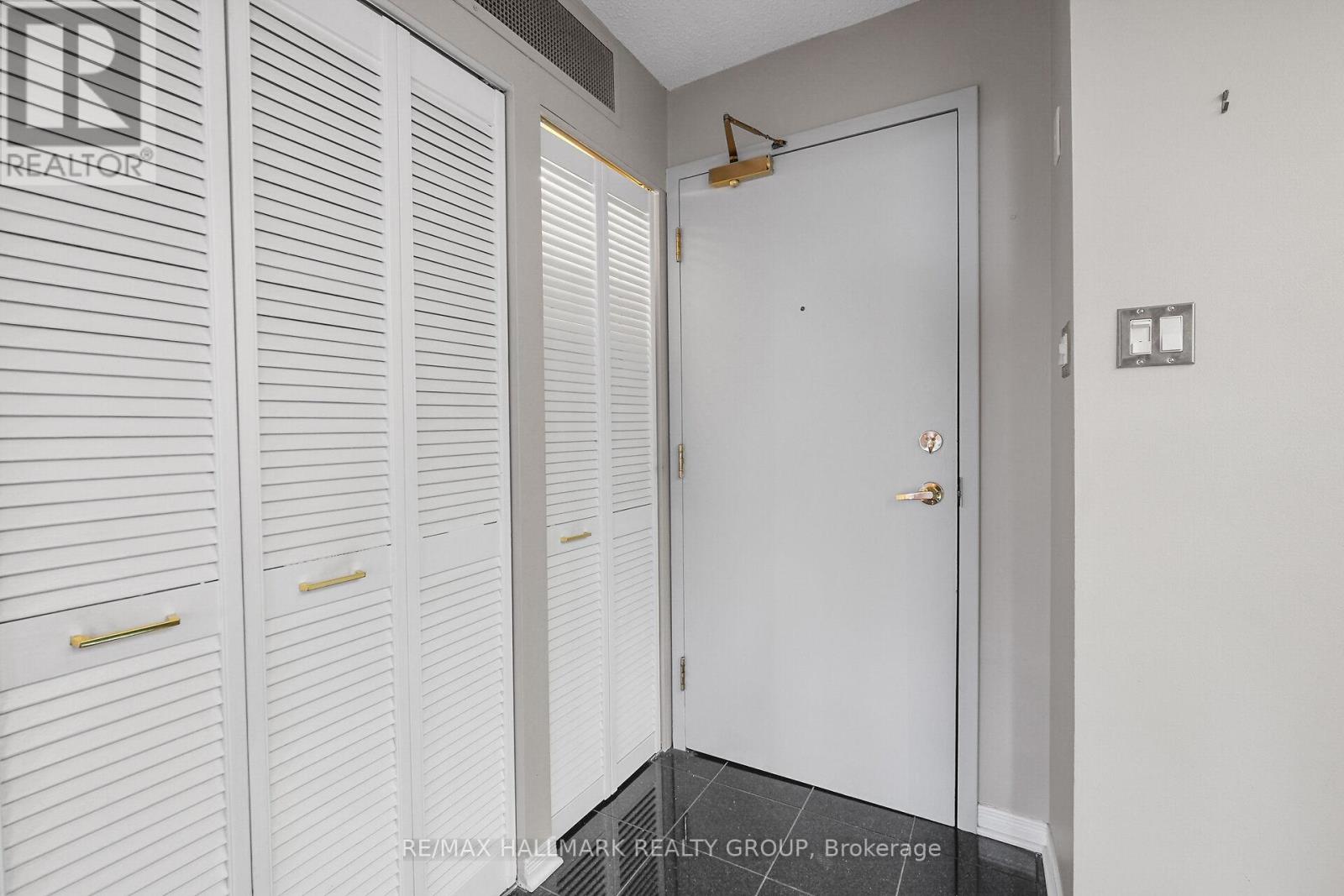 1404 - 160 George Street, Ottawa, Ontario  K1N 9M2 - Photo 10 - X12947132