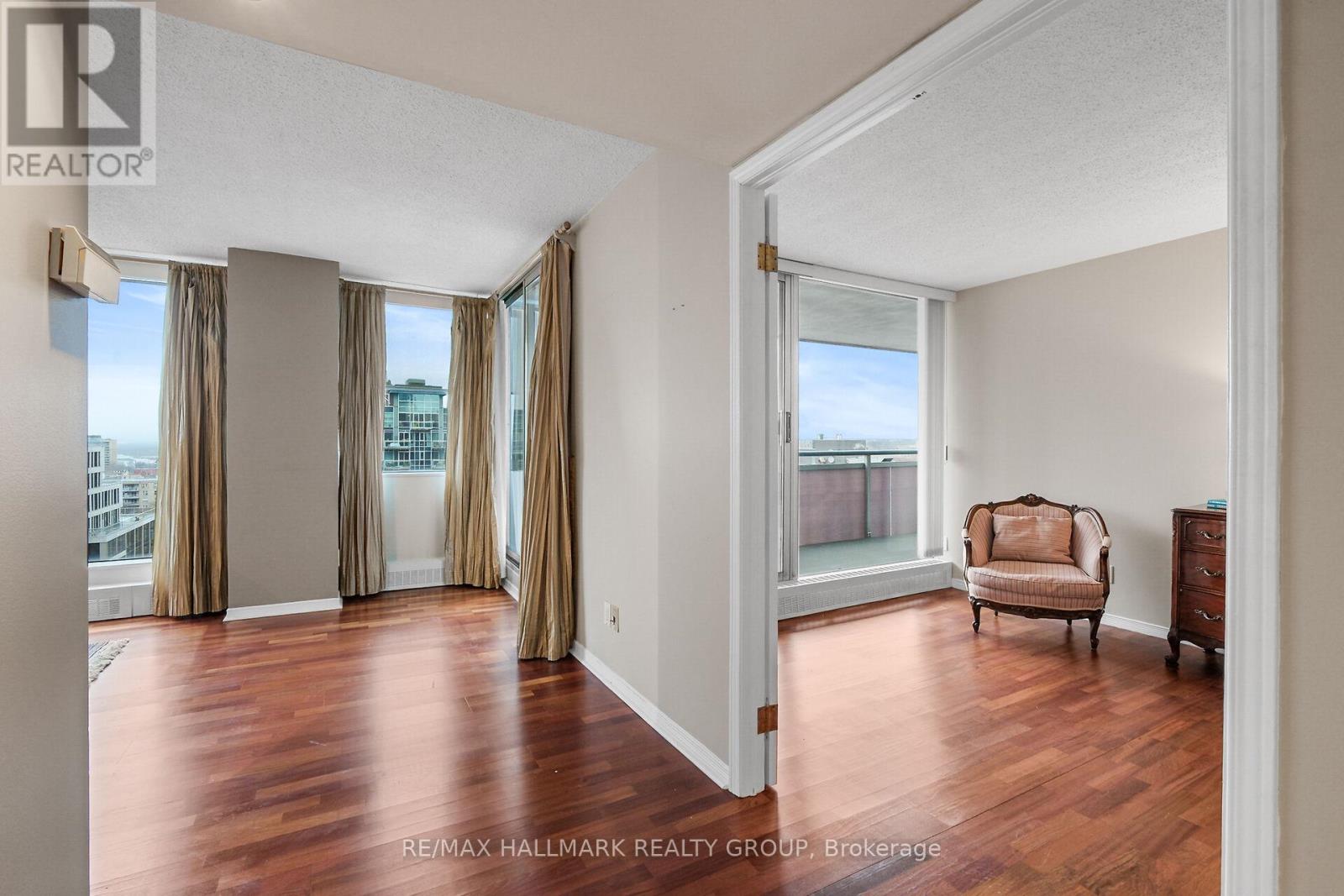 1404 - 160 George Street, Ottawa, Ontario  K1N 9M2 - Photo 32 - X12947132