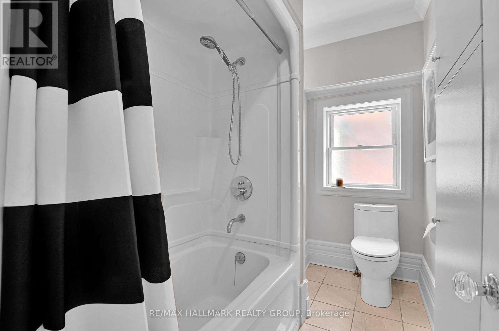 280 Flora Street, Ottawa, Ontario  K1R 5S3 - Photo 21 - X12947322