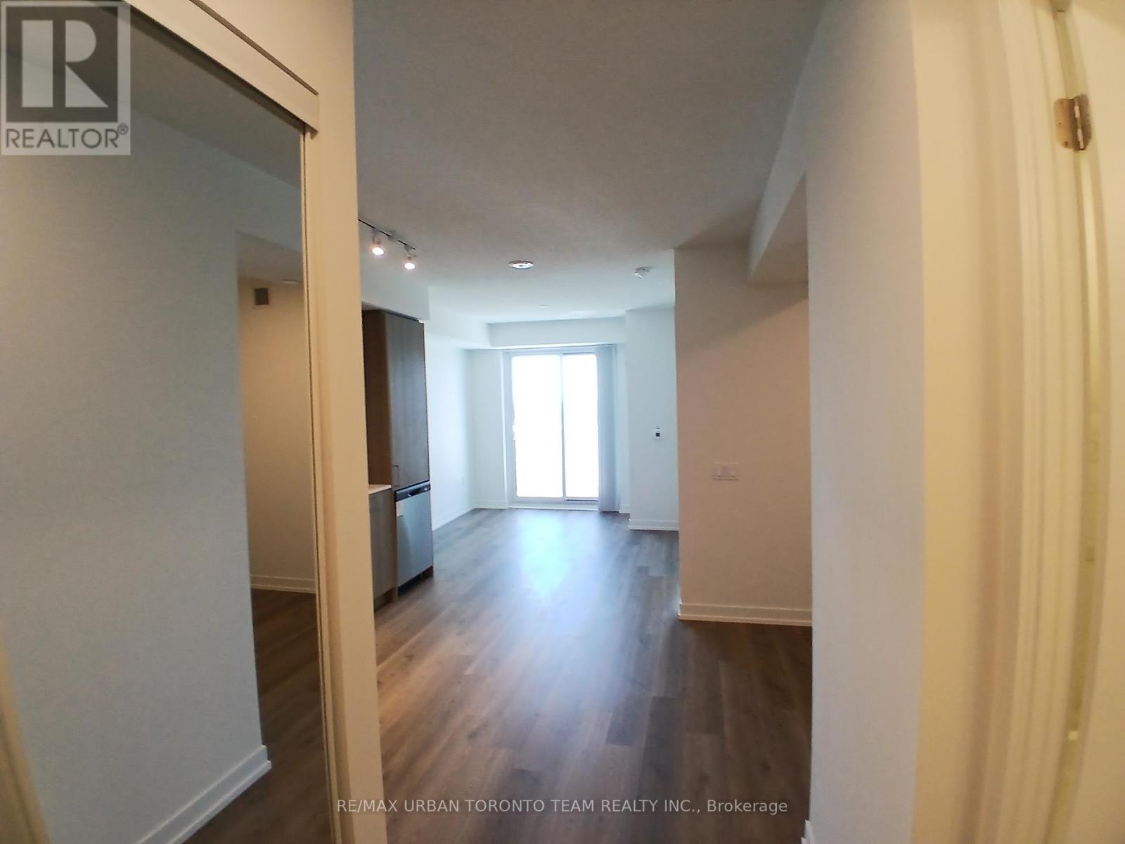 2710 - 195 COMMERCE STREET, Vaughan, Ontario