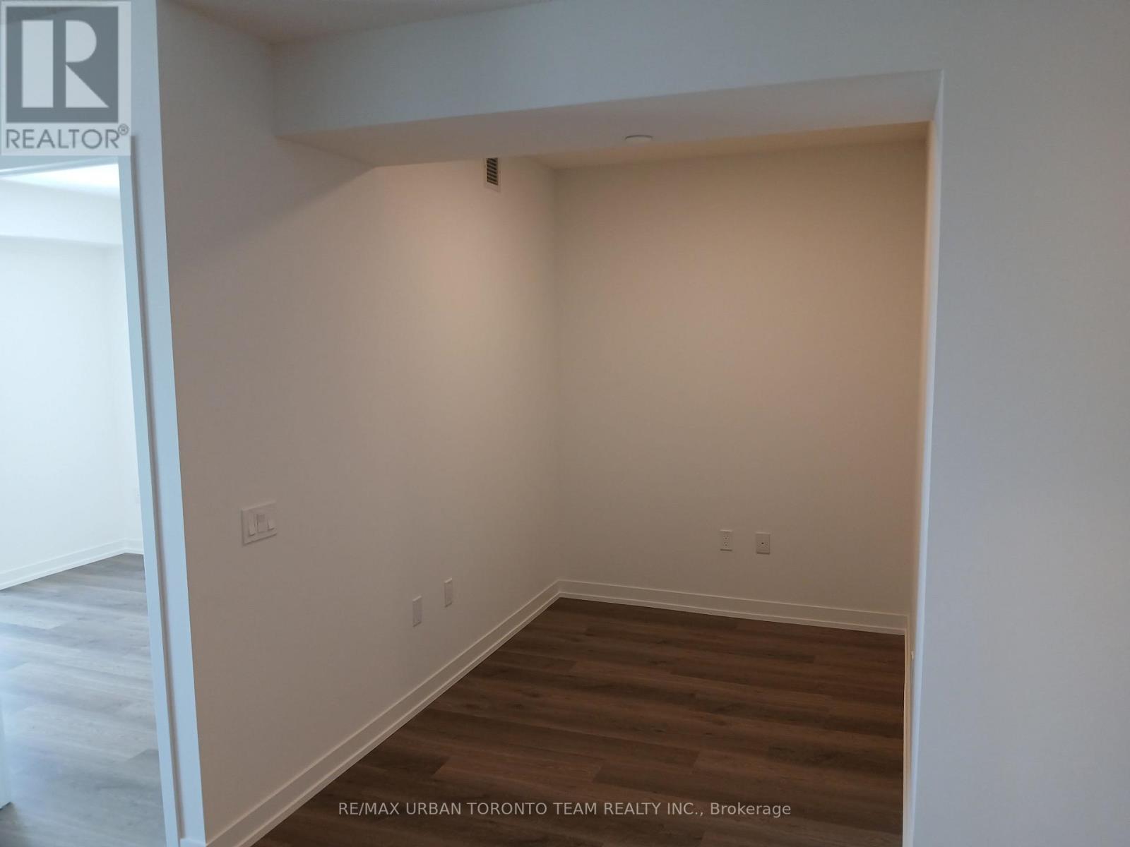 2710 - 195 Commerce Street, Vaughan, Ontario  L4K 0P9 - Photo 5 - N12947178