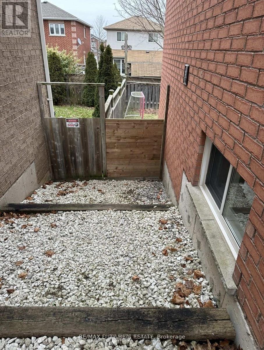 Bsmt - 59 Adams Street, Bradford West Gwillimbury, Ontario  L3Z 3E2 - Photo 11 - N12947272