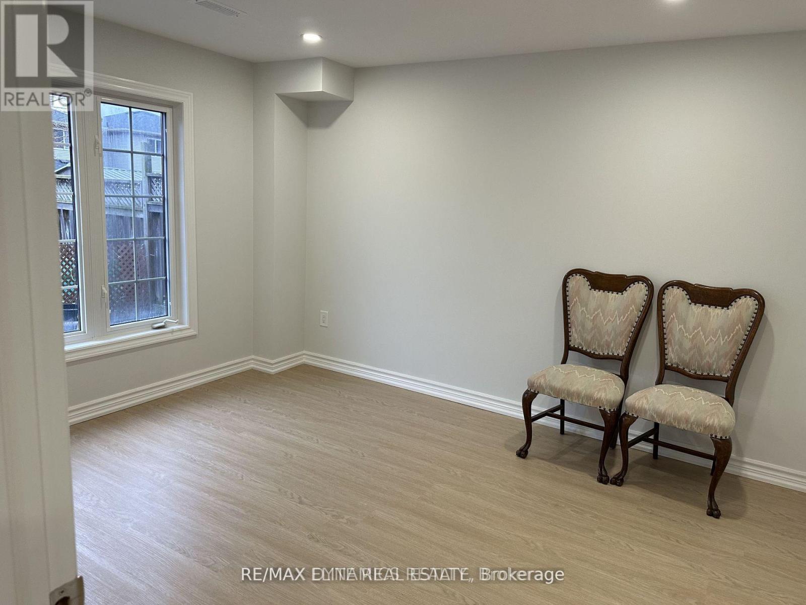 Bsmt - 59 Adams Street, Bradford West Gwillimbury, Ontario  L3Z 3E2 - Photo 2 - N12947272