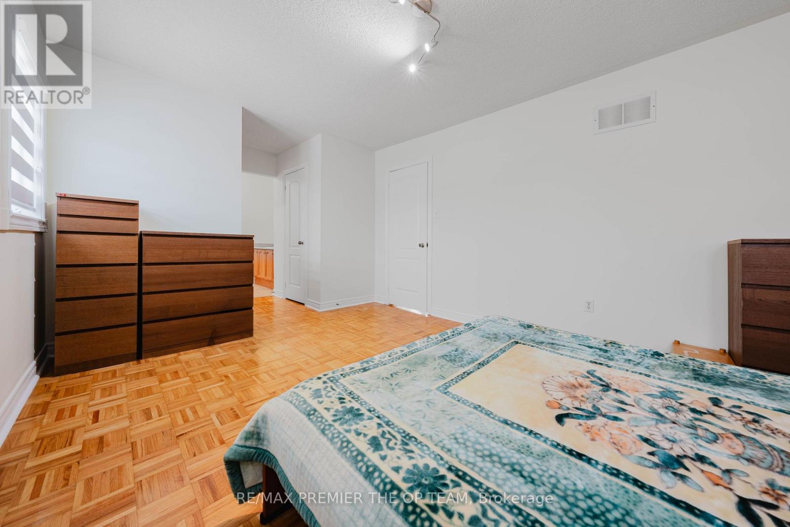 56 Wildberry Crescent, Vaughan, Ontario  L4H 2C6 - Photo 27 - N12947288