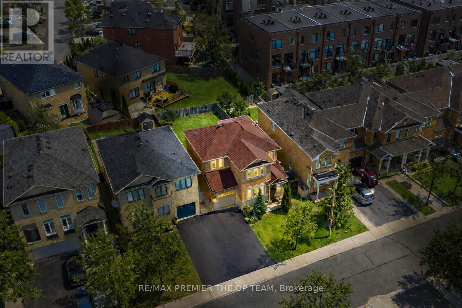 56 Wildberry Crescent, Vaughan, Ontario  L4H 2C6 - Photo 3 - N12947288