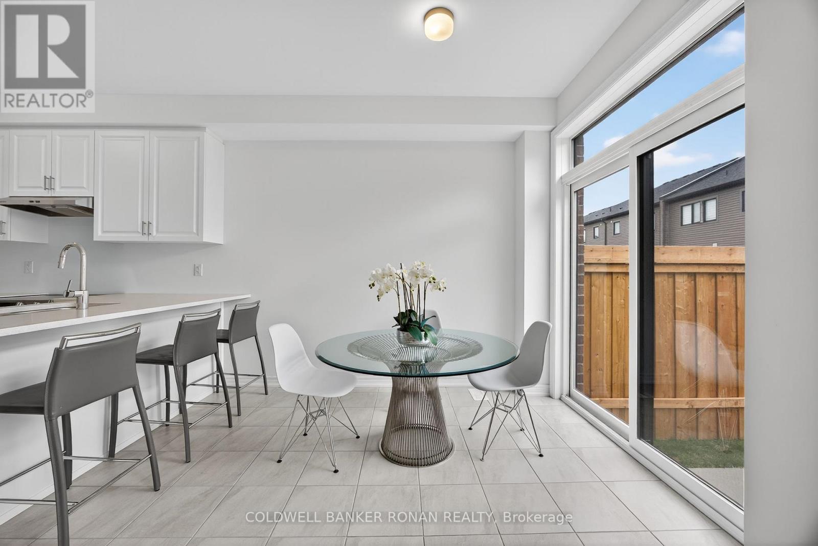 29 Milady Crescent, Barrie, Ontario  L9J 0X3 - Photo 13 - S12947066