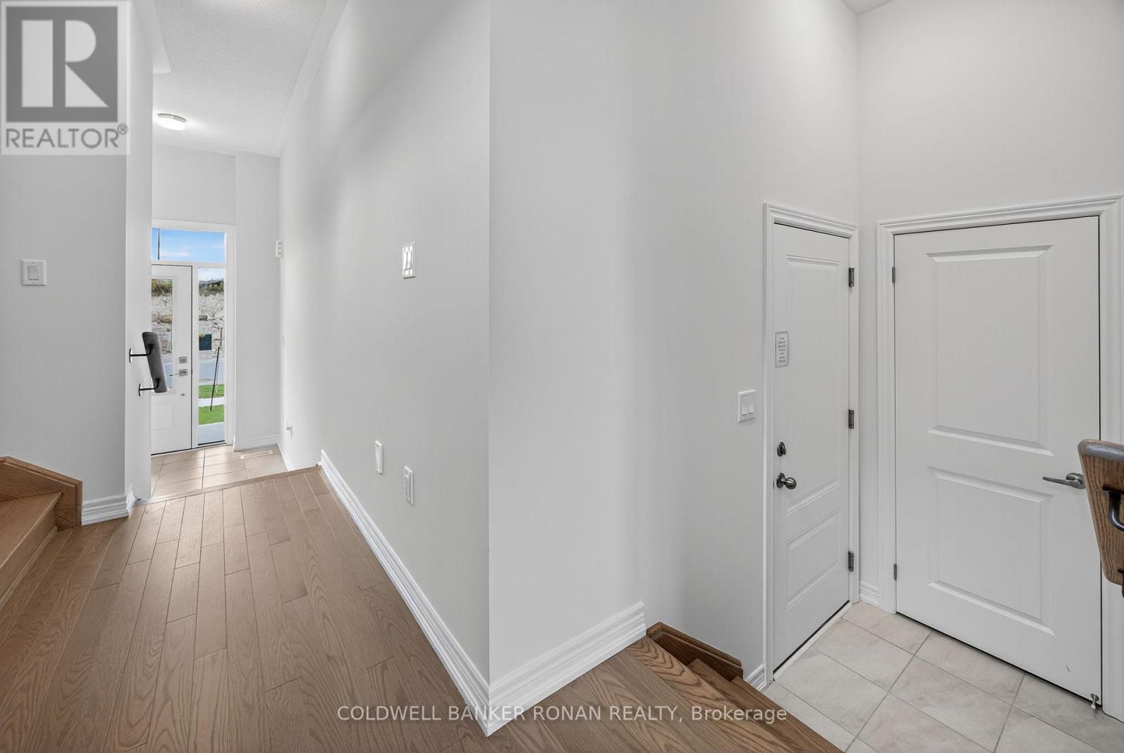 29 Milady Crescent, Barrie, Ontario  L9J 0X3 - Photo 17 - S12947066