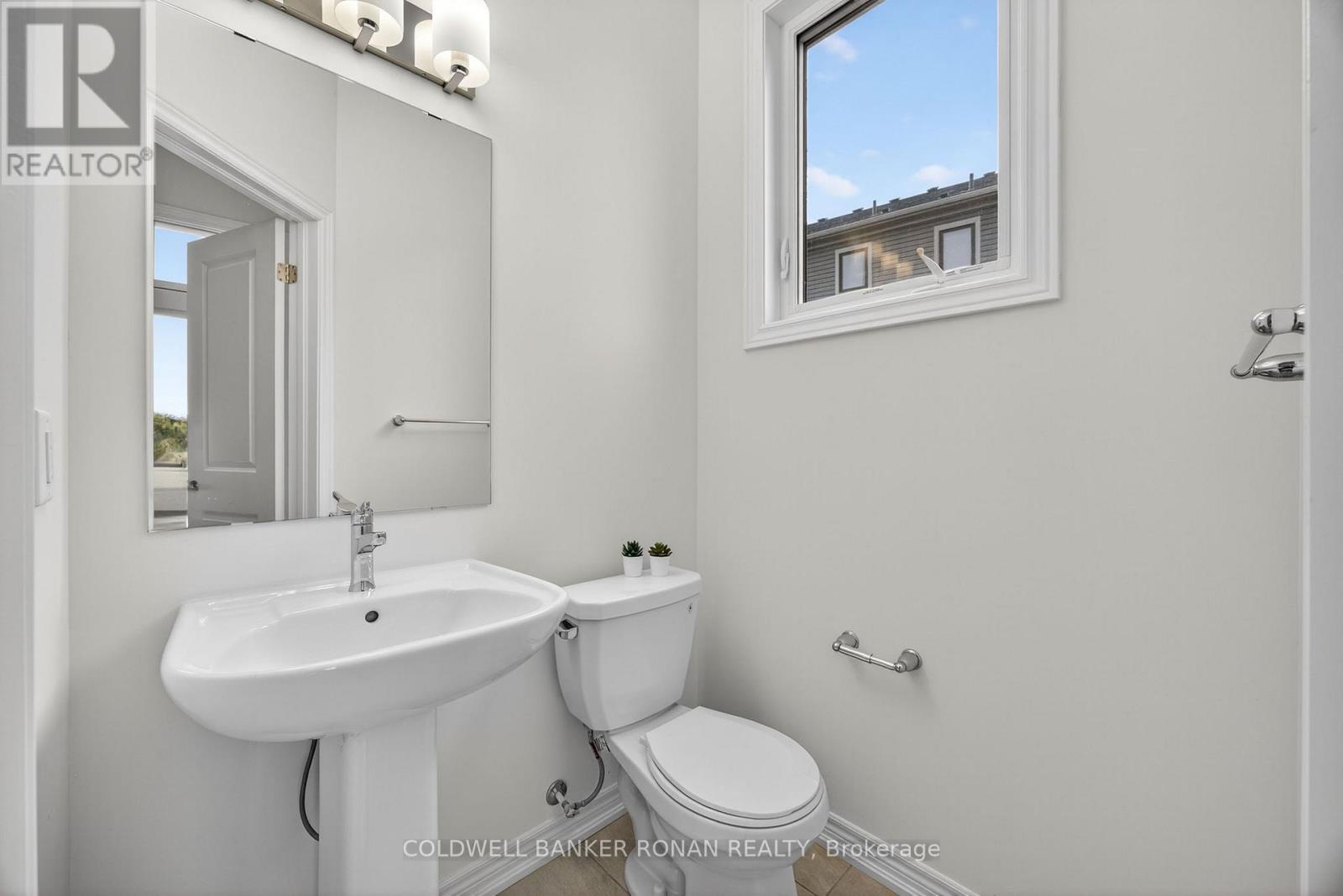 29 Milady Crescent, Barrie, Ontario  L9J 0X3 - Photo 20 - S12947066