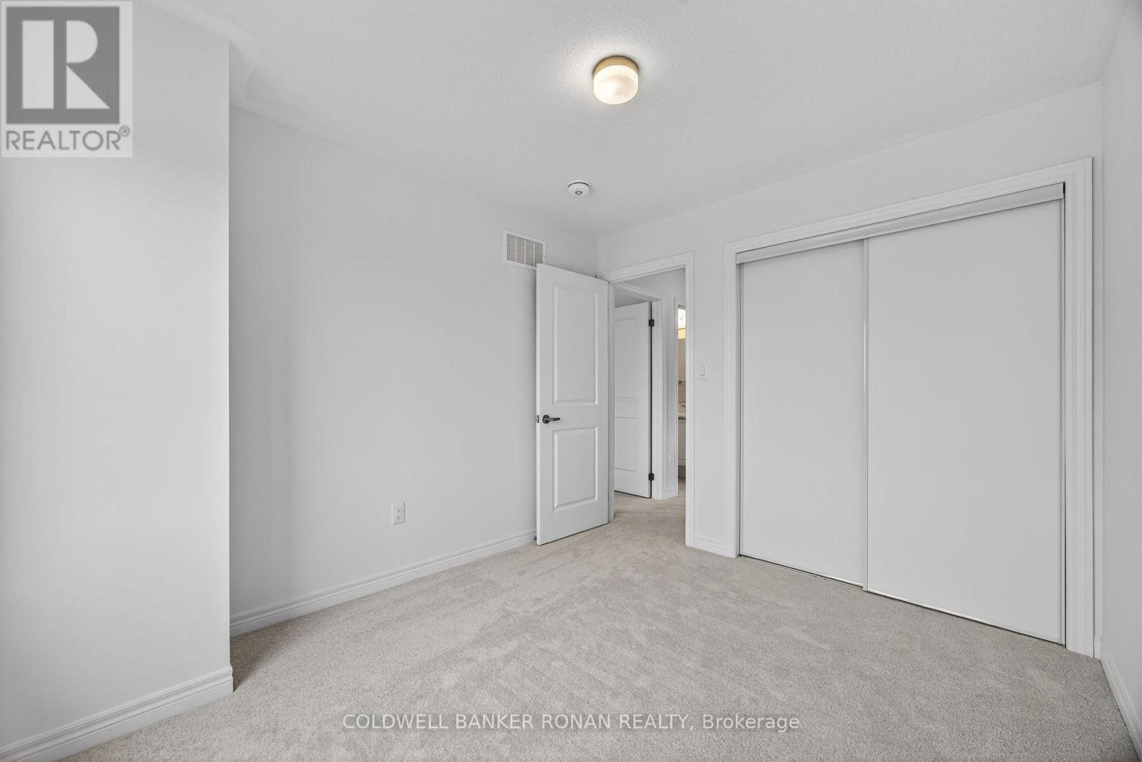 29 Milady Crescent, Barrie, Ontario  L9J 0X3 - Photo 26 - S12947066