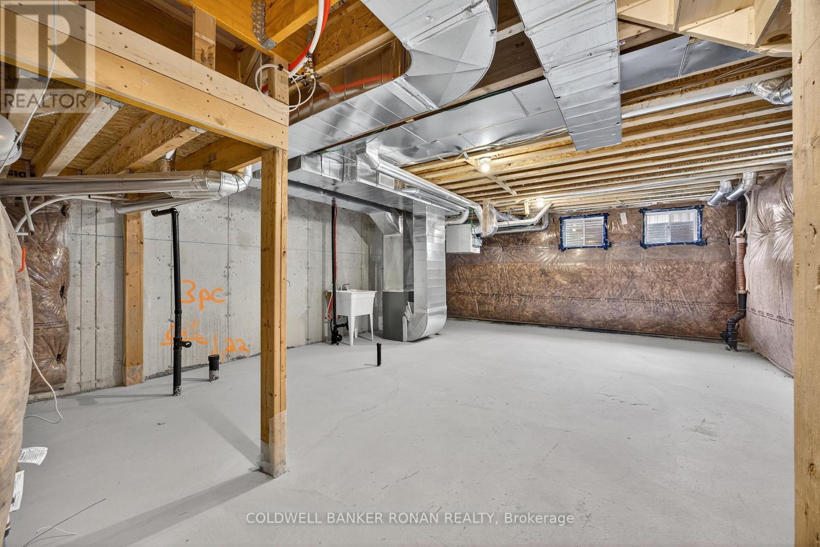 29 Milady Crescent, Barrie, Ontario  L9J 0X3 - Photo 31 - S12947066