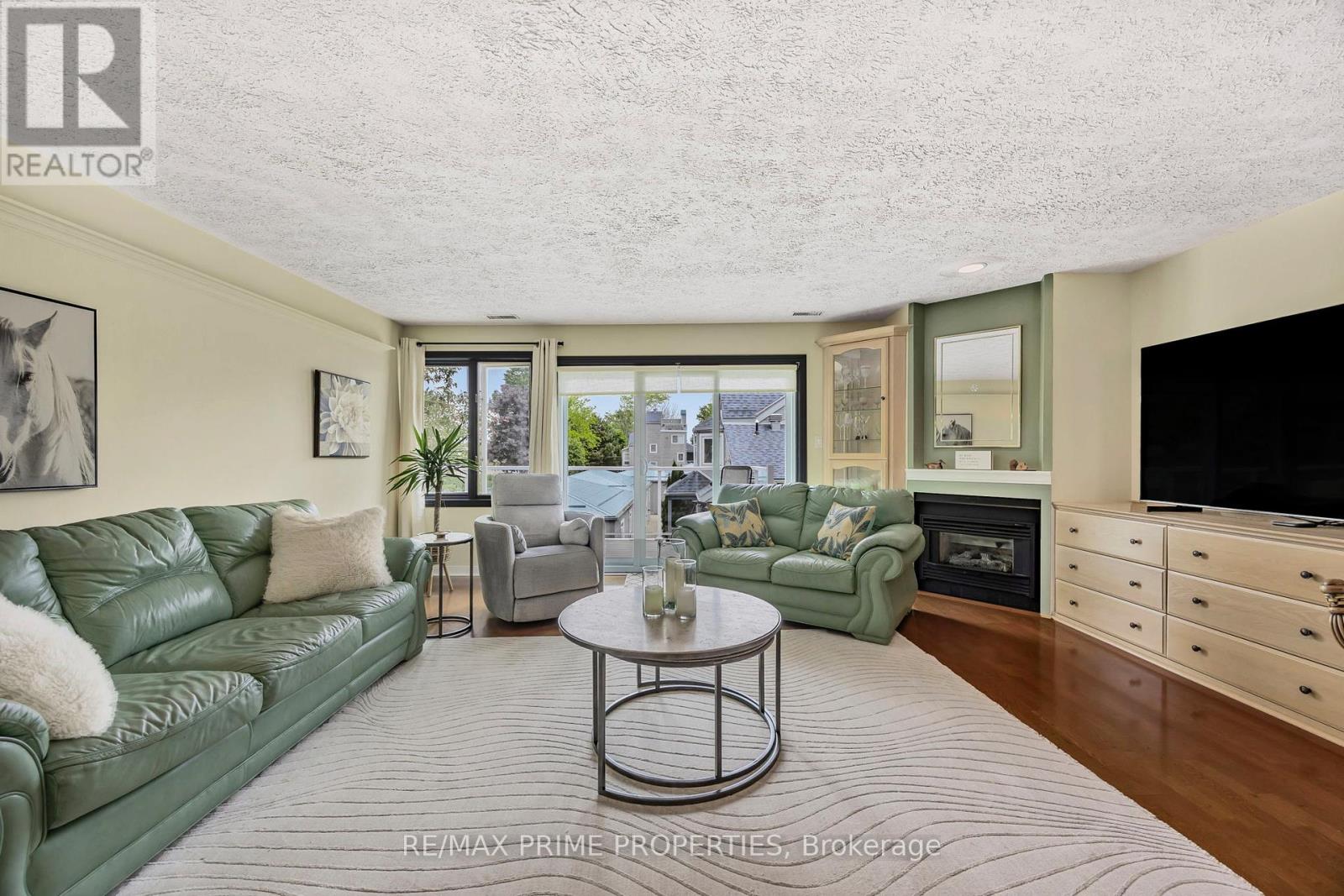 201 - 585 Atherley Road, Orillia, Ontario  L3V 7L5 - Photo 7 - S12947260