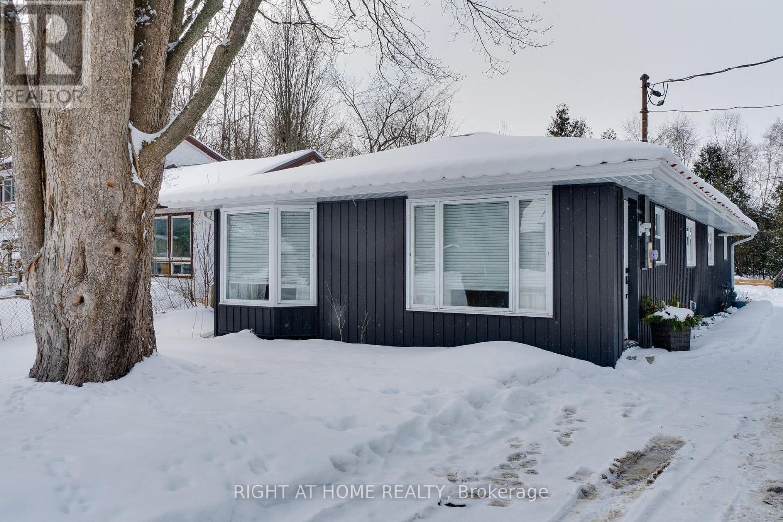 54 Blue Jay Boulevard, Georgina, Ontario  L0E 1N0 - Photo 6 - N12944102
