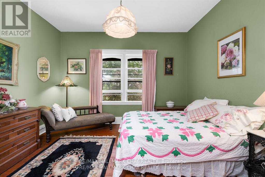 1407 Flos 8 Road W, Springwater, Ontario  L0L 1P0 - Photo 23 - S12838102