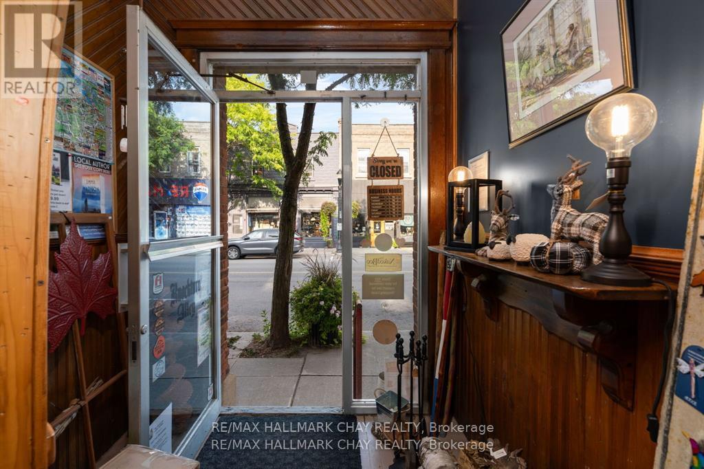 14 Coldwater Road, Severn, Ontario  L0K 1E0 - Photo 4 - S12798008