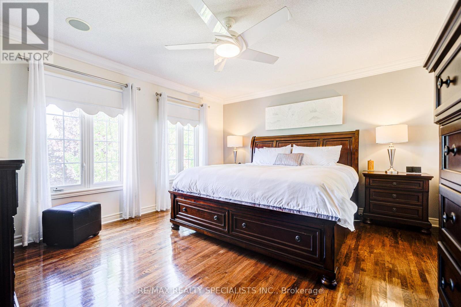 11 Bridlewood Boulevard, Halton Hills, Ontario  L0P 1H0 - Photo 35 - W12939078
