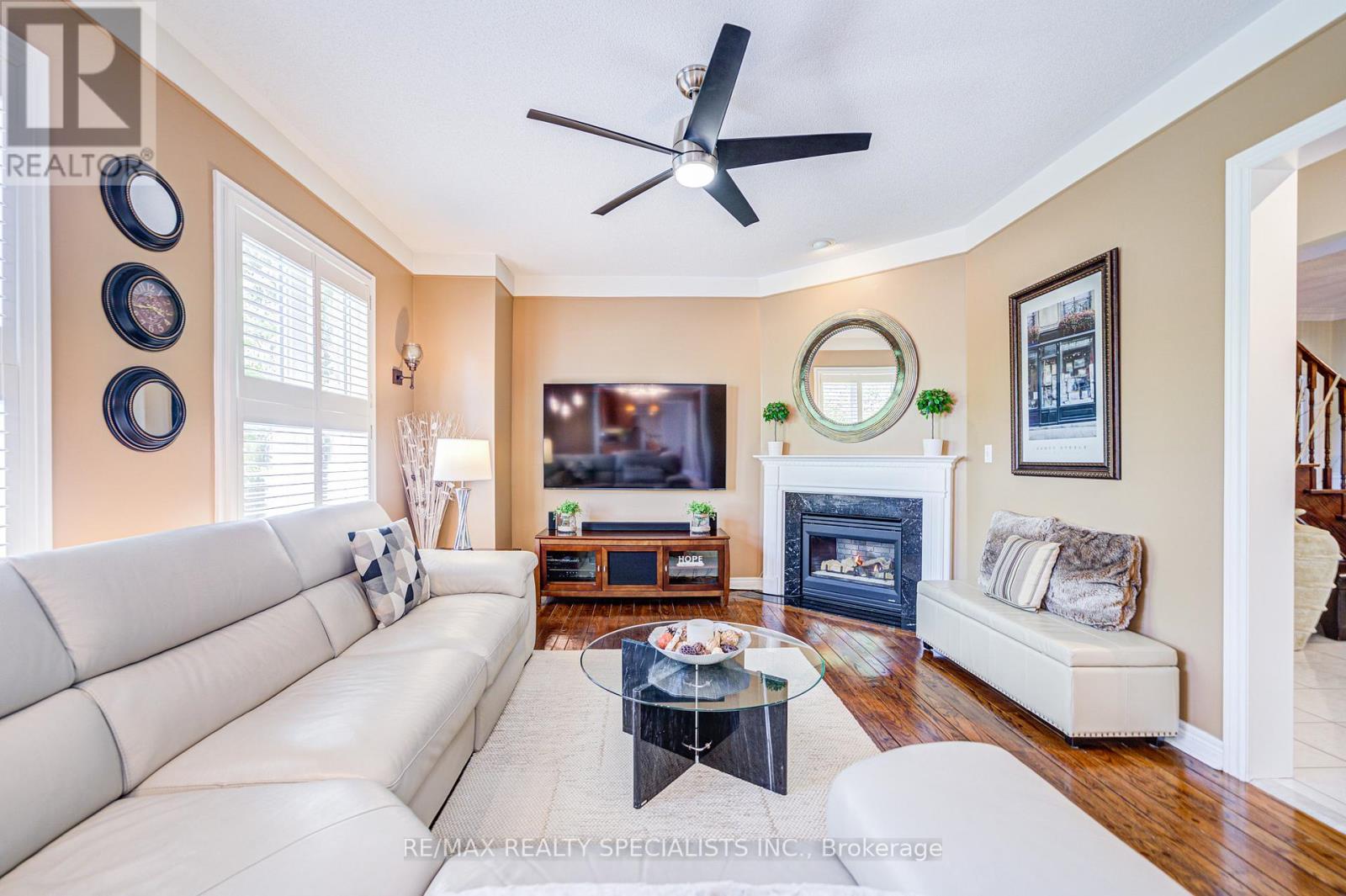 11 Bridlewood Boulevard, Halton Hills, Ontario  L0P 1H0 - Photo 19 - W12939078