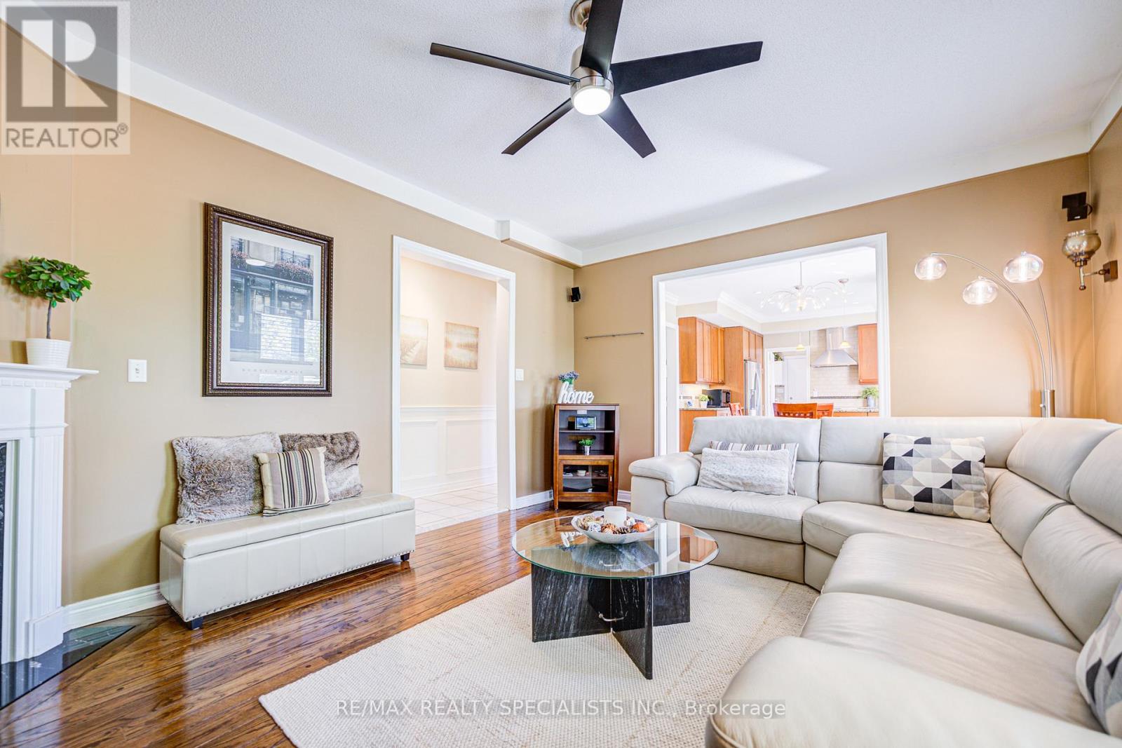 11 Bridlewood Boulevard, Halton Hills, Ontario  L0P 1H0 - Photo 20 - W12939078
