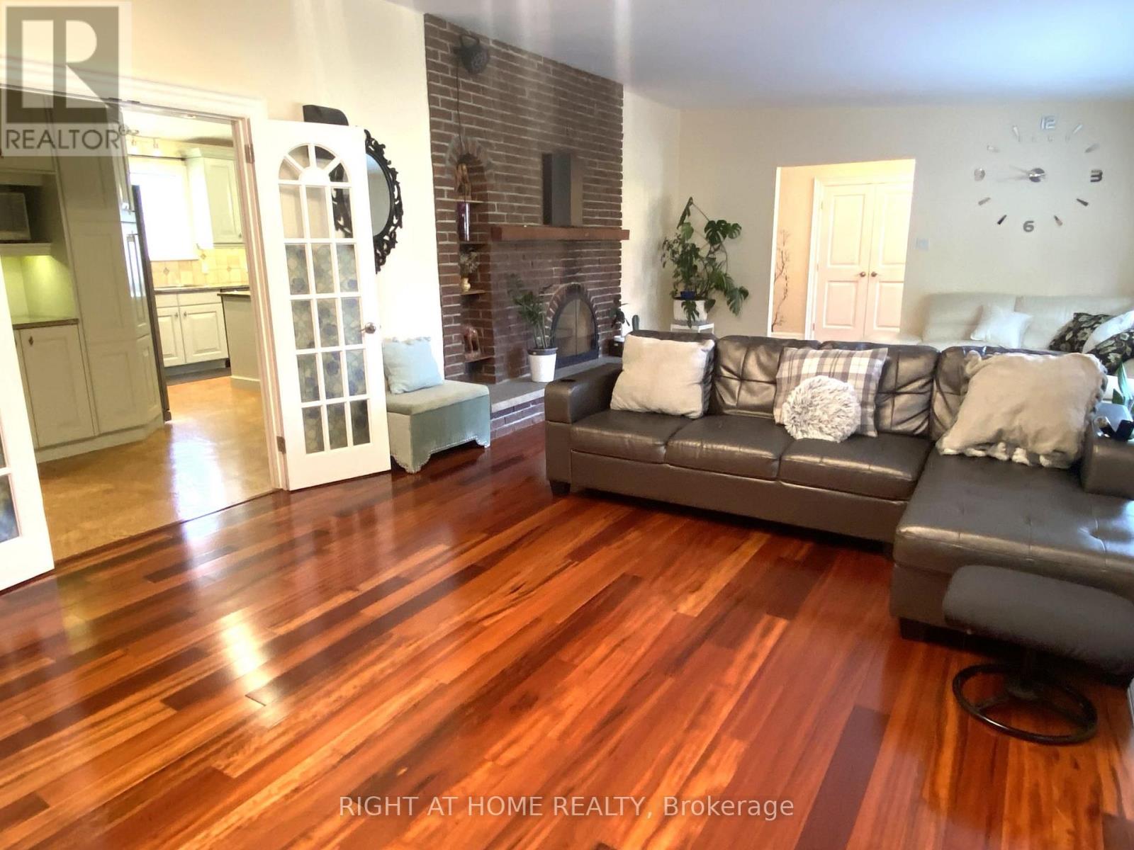 7454 Old Church Road, Caledon, Ontario  L7C 0H5 - Photo 11 - W12945346