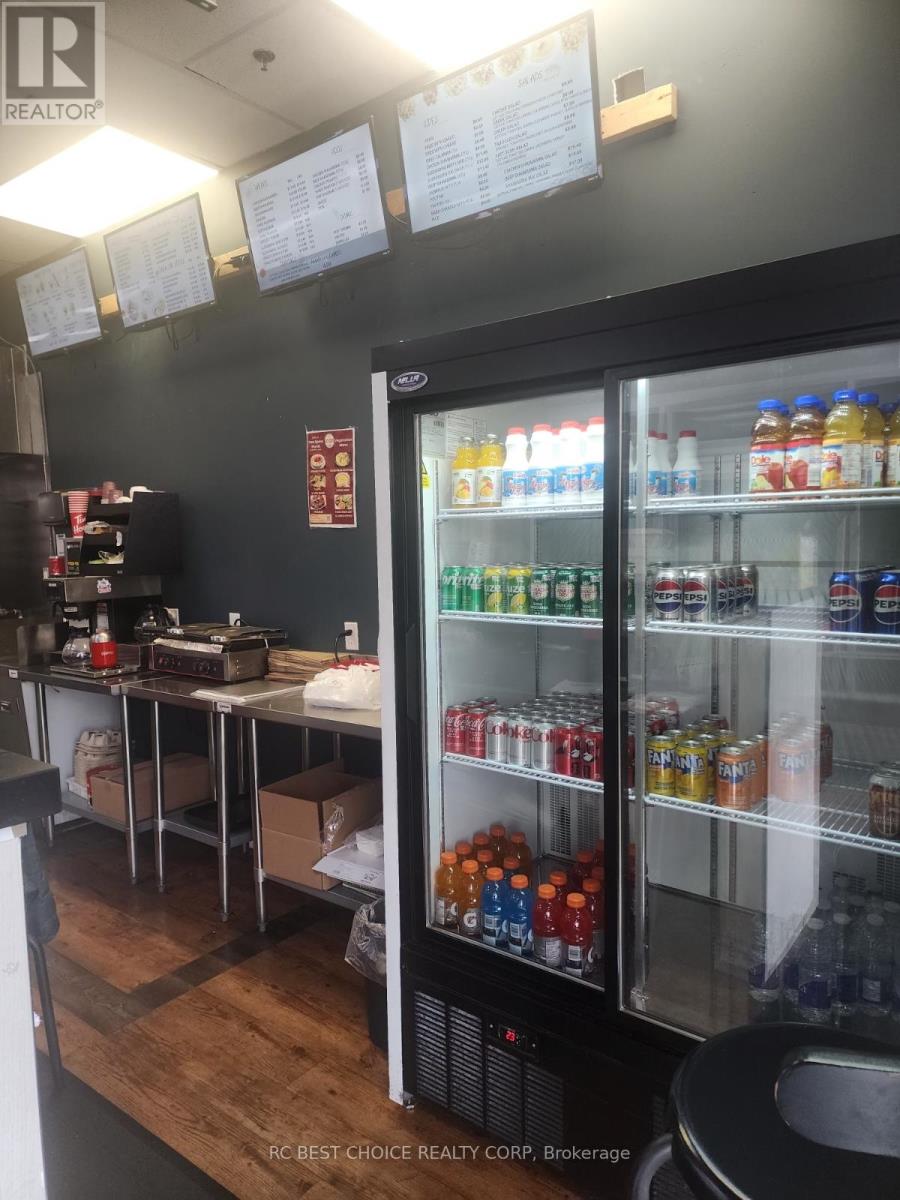 111 - 470 Bronte Street S, Milton, Ontario  L9T 2J4 - Photo 5 - W12940134