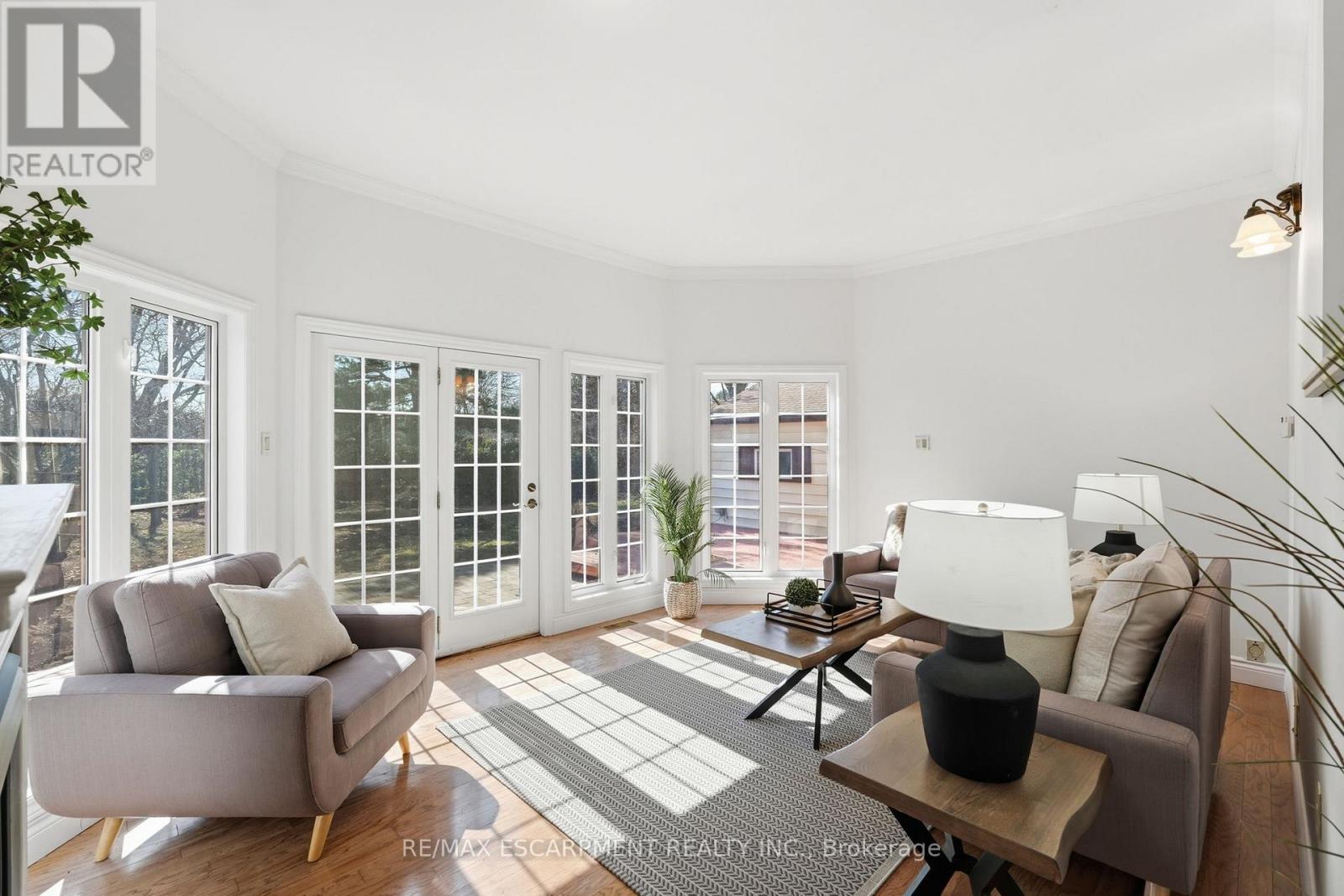 952 Danforth Avenue, Burlington, Ontario  L7T 1S8 - Photo 18 - W12947080