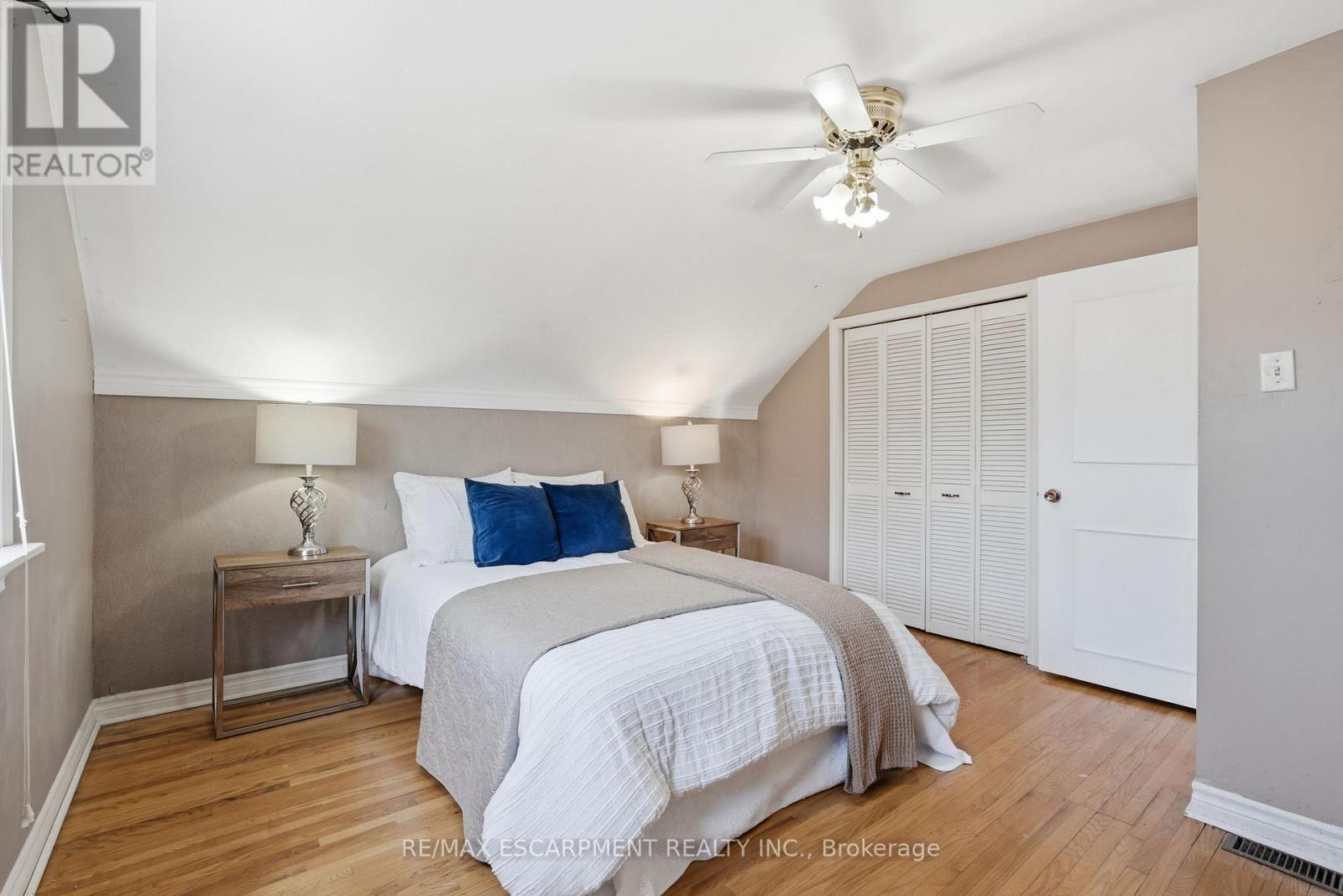 952 Danforth Avenue, Burlington, Ontario  L7T 1S8 - Photo 27 - W12947080