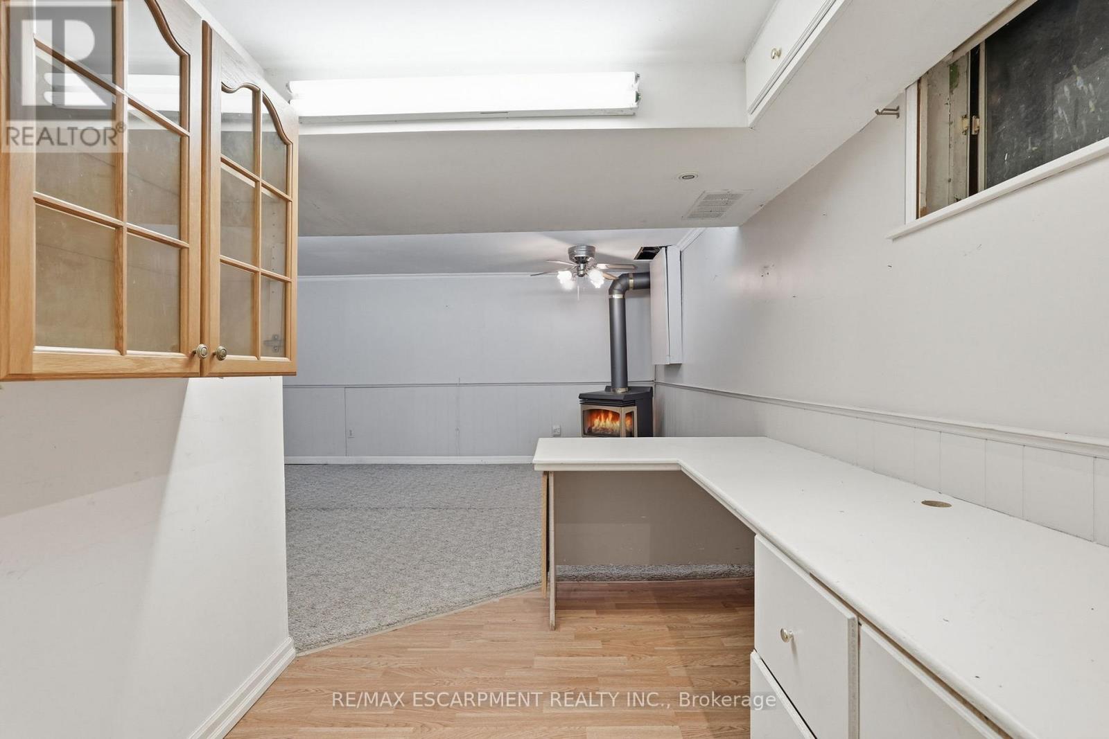 952 Danforth Avenue, Burlington, Ontario  L7T 1S8 - Photo 36 - W12947080