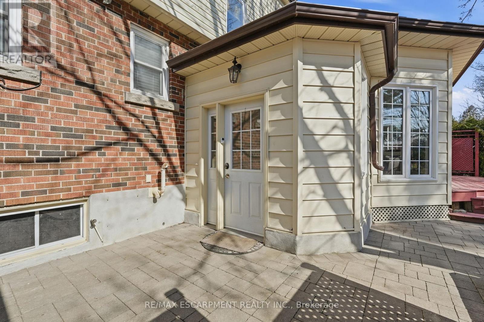 952 Danforth Avenue, Burlington, Ontario  L7T 1S8 - Photo 40 - W12947080