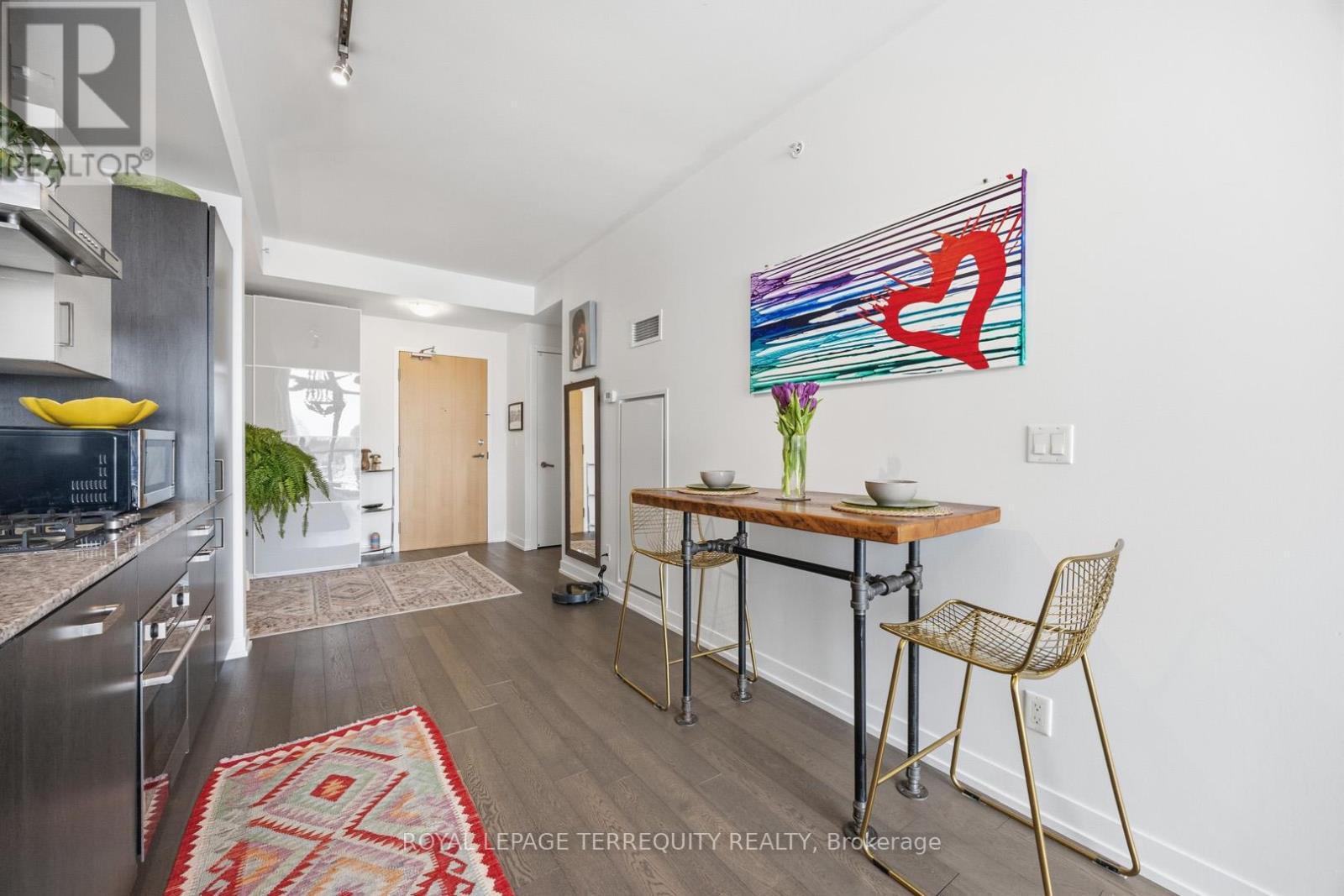 510 - 36 Howard Park Avenue, Toronto, Ontario  M6R 0A5 - Photo 13 - W12947084