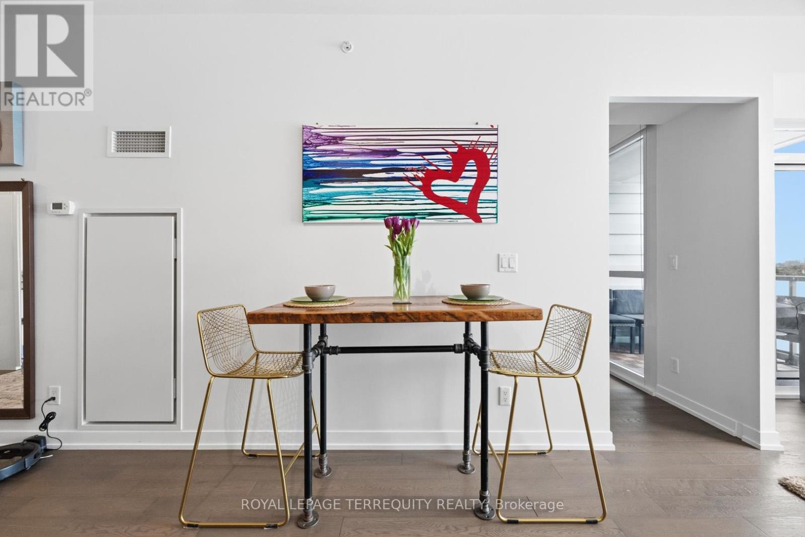 510 - 36 Howard Park Avenue, Toronto, Ontario  M6R 0A5 - Photo 14 - W12947084