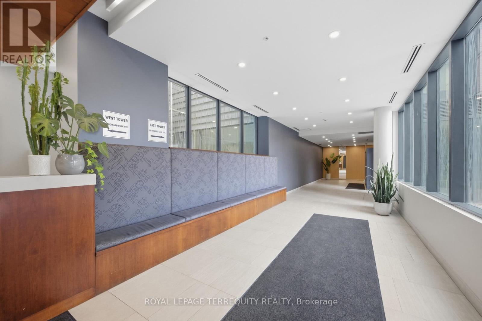 510 - 36 Howard Park Avenue, Toronto, Ontario  M6R 0A5 - Photo 39 - W12947084