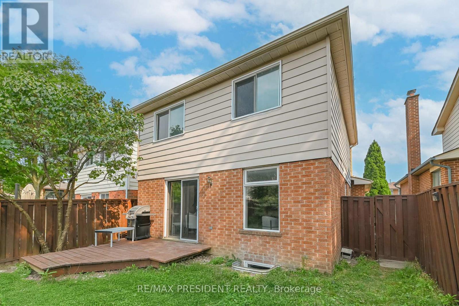 4 Lawnview Court, Brampton, Ontario  L7G 1T4 - Photo 47 - W12947164