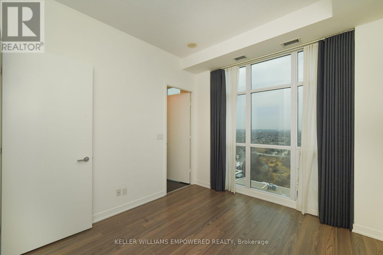 3032 - 165 Legion Road N, Toronto, Ontario  M8Y 0B3 - Photo 15 - W12947194