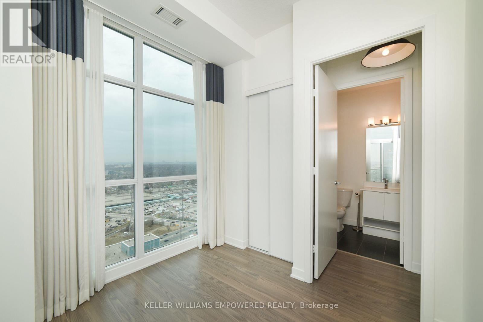 3032 - 165 Legion Road N, Toronto, Ontario  M8Y 0B3 - Photo 18 - W12947194