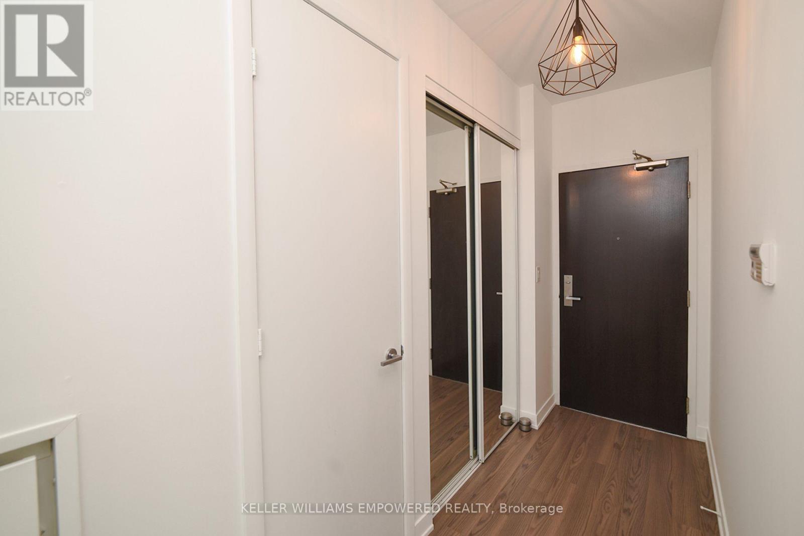 3032 - 165 Legion Road N, Toronto, Ontario  M8Y 0B3 - Photo 4 - W12947194