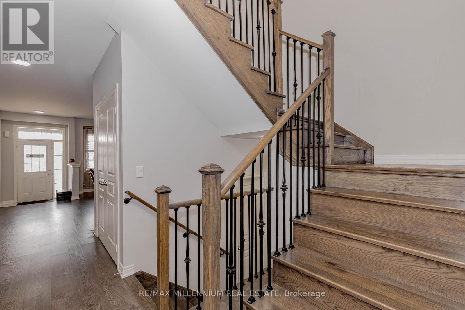 1625 Sorensen Court, Milton, Ontario  L9E 1G8 - Photo 13 - W12947222