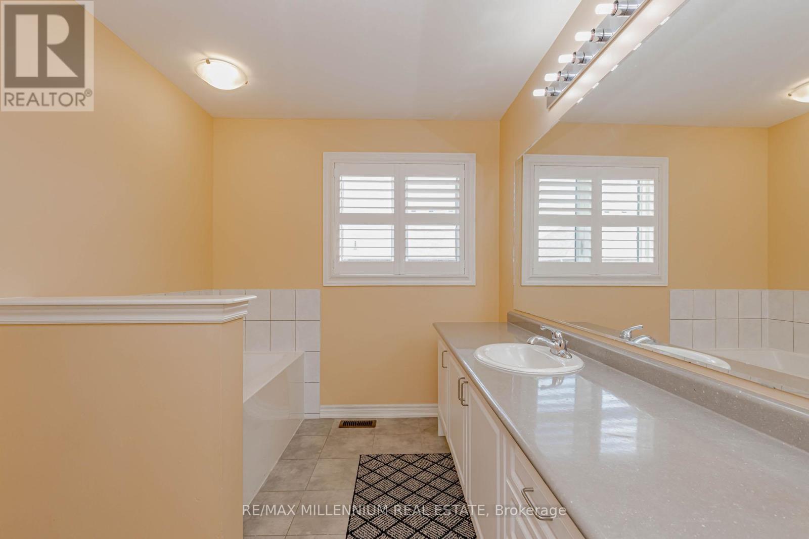 1625 Sorensen Court, Milton, Ontario  L9E 1G8 - Photo 18 - W12947222