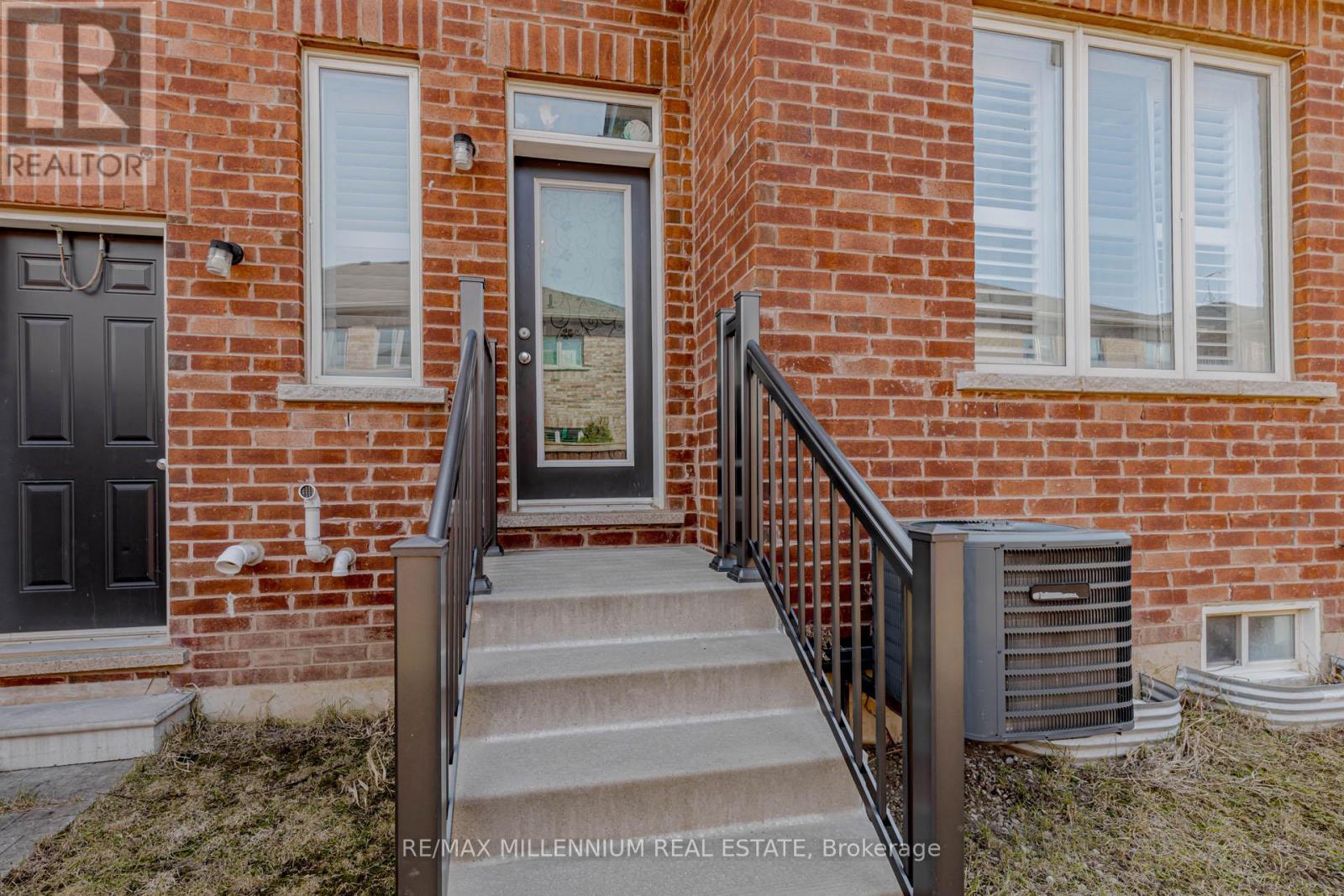 1625 Sorensen Court, Milton, Ontario  L9E 1G8 - Photo 30 - W12947222