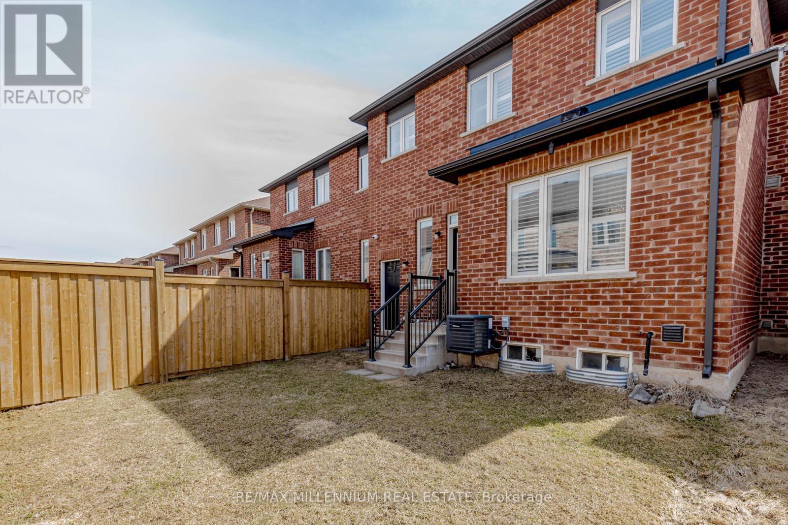 1625 Sorensen Court, Milton, Ontario  L9E 1G8 - Photo 31 - W12947222