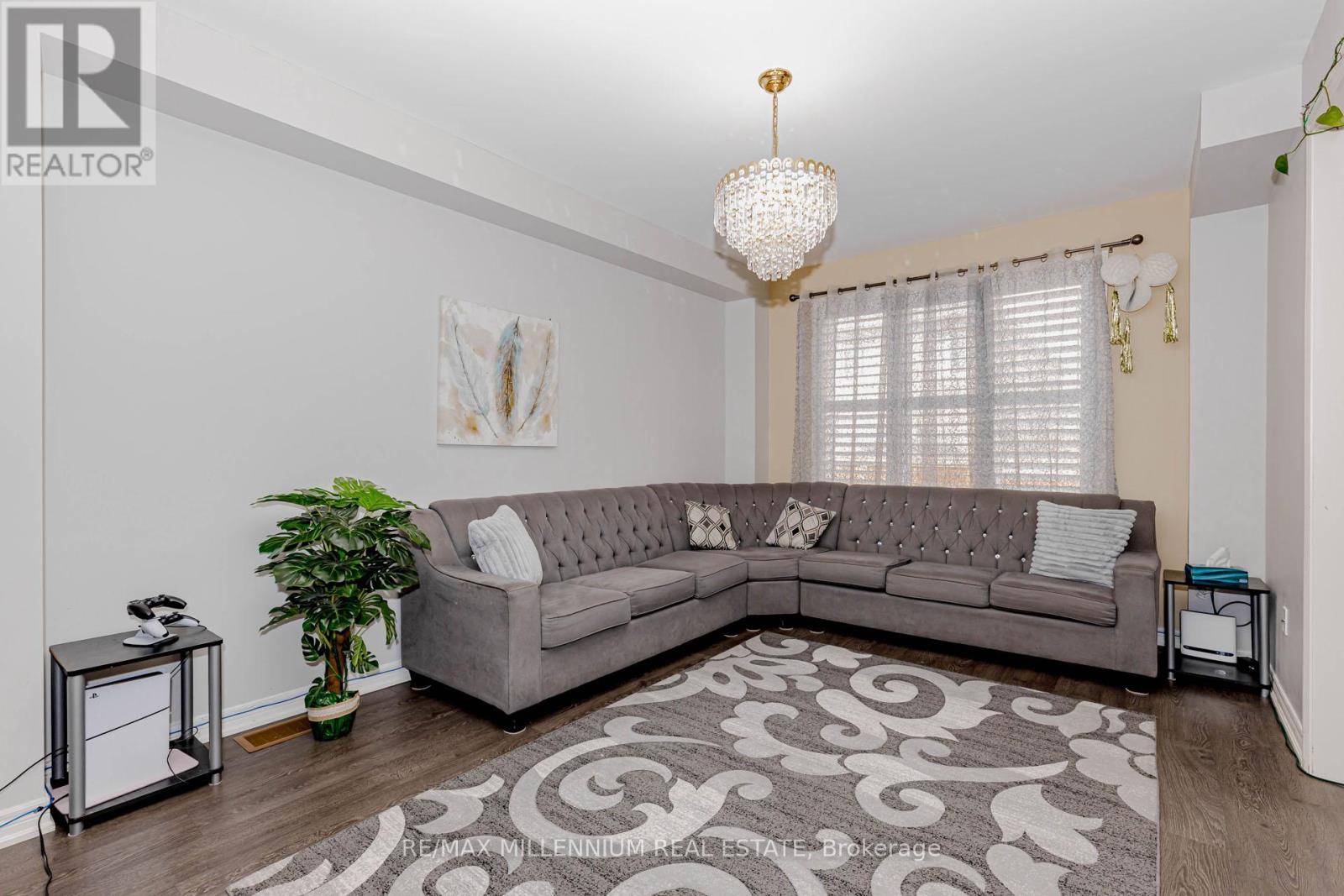 1625 Sorensen Court, Milton, Ontario  L9E 1G8 - Photo 6 - W12947222