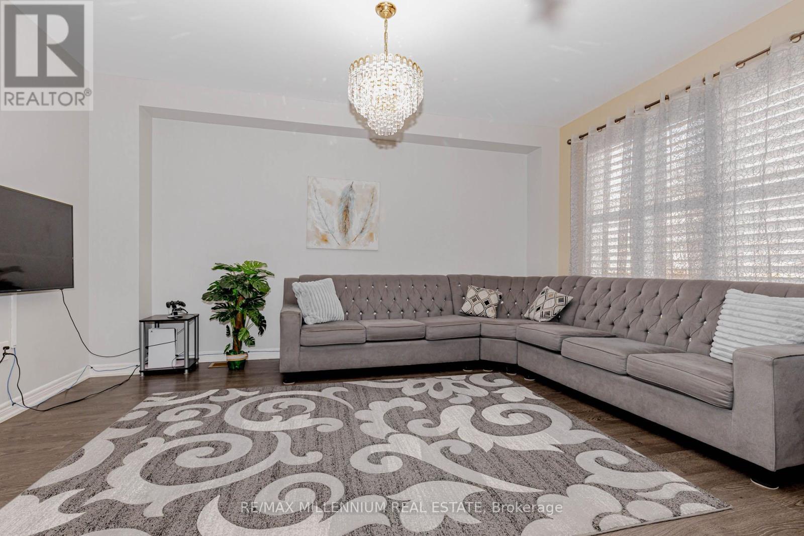 1625 Sorensen Court, Milton, Ontario  L9E 1G8 - Photo 7 - W12947222