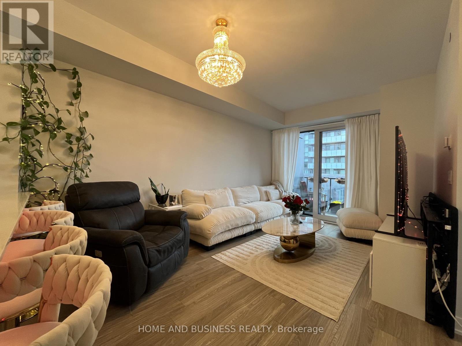 713 - 430 Square One Drive, Mississauga, Ontario  L5B 0L6 - Photo 19 - W12947230